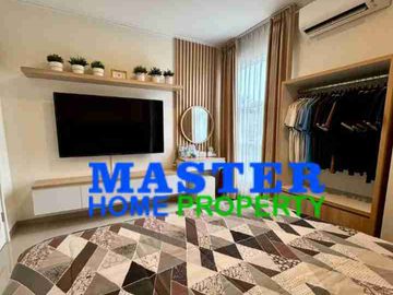 Rumah Tingkat Furnished Hadap Utara Dijual