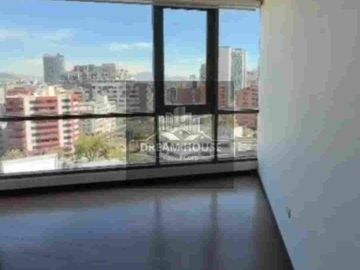 Renta de Departamento Amoblado de 3 dormitorios, Sector Bellavista, Quito, Ecuador