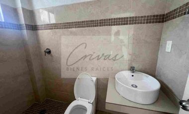 RENTA CASA POLIGONO SUR 3 HABITACIONES 3 BAÑOS