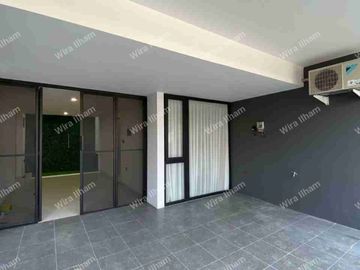 Hunian berkonsep *Double decker* di kawasan elite Jakarta Selatan