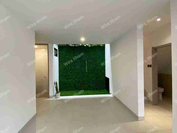 Hunian berkonsep *Double decker* di kawasan elite Jakarta Selatan
