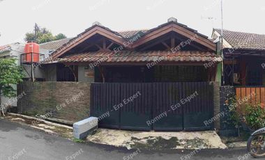 Dijual Rumah 1 Lantai Dekat Gerbang Akses Angkot di Taman Wisma Asri 1