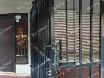 Dijual Rumah 1 Lantai Dekat Gerbang Akses Angkot di Taman Wisma Asri 1