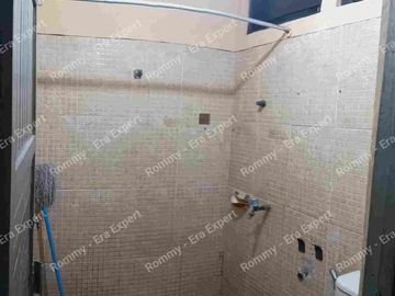 Dijual Rumah 1 Lantai Dekat Gerbang Akses Angkot di Taman Wisma Asri 1