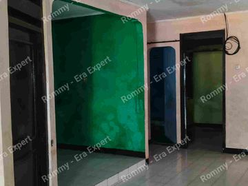 Dijual Rumah 1 Lantai Dekat Gerbang Akses Angkot di Taman Wisma Asri 1