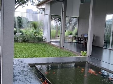 Dijual Cepat Rumah 2 Lantai Semifurnish Cluster Crown Phg Gading Serpong