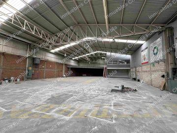 Nave industrial en venta a un costado del deportivo de Volkswagen en la recta Cholula antes de la salida a periférico dirección autopista, cuenta con subestación eléctrica, oficinas, baños y todo para llevar tu producción a otro nivel.