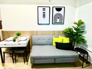 Dijual Apartemen Chadstone Tipe 2BR Full Furnish di Cikarang