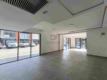 Alquiler local comercial esquinero planta baja