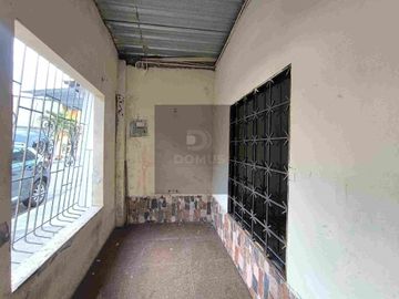 en venta Casa de 1 planta con 4 dormitorios