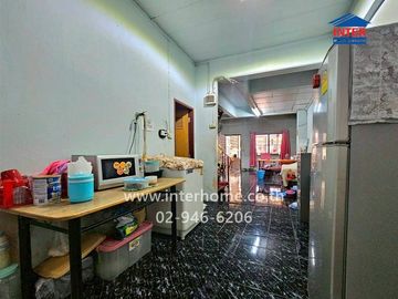 Two-story townhome, 16 sq.wa., Air Villa Village, Lam Luk Ka Khlong 3, near the Green Line --S Khuk Khot Station, Lam Luk Ka Road, Khlong Sam Road, La