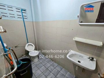 Two-story townhome, 16 sq.wa., Air Villa Village, Lam Luk Ka Khlong 3, near the Green Line --S Khuk Khot Station, Lam Luk Ka Road, Khlong Sam Road, La