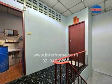 Two-story townhome, 16 sq.wa., Air Villa Village, Lam Luk Ka Khlong 3, near the Green Line --S Khuk Khot Station, Lam Luk Ka Road, Khlong Sam Road, La