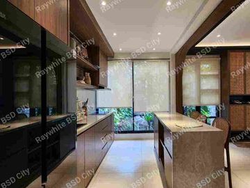 Rumah Bagus Dan Strategis di Pondok Pinang Jaksel Ada Pool
