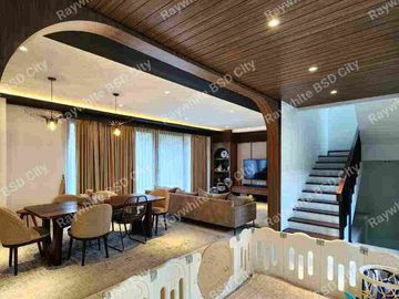 Rumah Bagus Dan Strategis di Pondok Pinang Jaksel Ada Pool