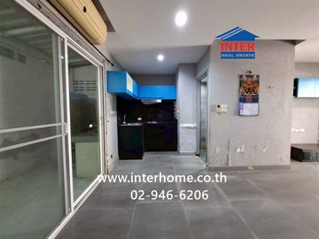 Two-story townhome, 17.7 sq.wah, Villa Chaophraya Village, near Wat Makham, Rangsit-Pathum Thani Road, Ban Klang Subdistrict, Mueang Pathum Thani, Pat