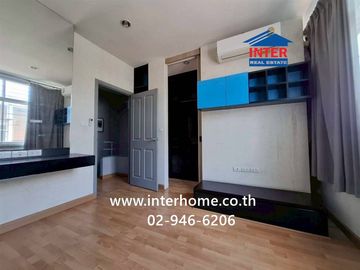 Two-story townhome, 17.7 sq.wah, Villa Chaophraya Village, near Wat Makham, Rangsit-Pathum Thani Road, Ban Klang Subdistrict, Mueang Pathum Thani, Pat