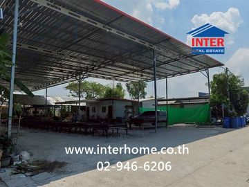 Single-story house + factory + workers' accommodation on a 286 sq.wah (approximately 1,114 sq.m) plot of land. Located near Khlong Sra School, Soi Wat