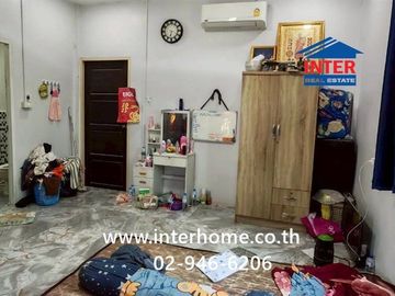Single-story house + factory + workers' accommodation on a 286 sq.wah (approximately 1,114 sq.m) plot of land. Located near Khlong Sra School, Soi Wat