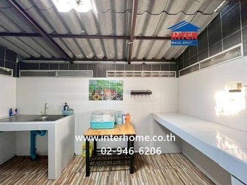 Two-story townhouse, 15 sq.wa., Baan Eua Arthorn Rangsit Khlong 7/1 (Soi 22), Baan Eua Arthorn 7/1 Community, Rangsit-Nakhon Nayok Road, Thanyaburi, P