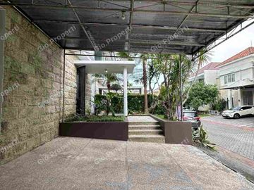 RUMAH CITRALAND TERDEPAN ROYAL PARK SIAP HUNI FULL BARU RENOVASI HITUNG TANAH