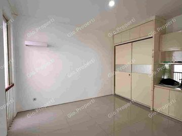 RUMAH CITRALAND TERDEPAN ROYAL PARK SIAP HUNI FULL BARU RENOVASI HITUNG TANAH