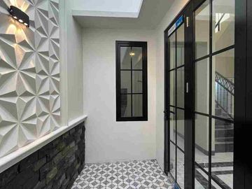 Rumah Baru Siap Huni Dekat Taman Merdeka