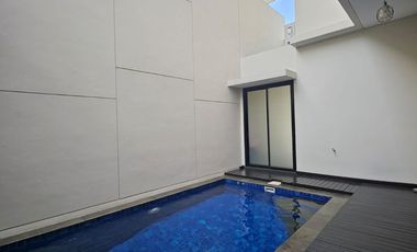 Jual Rumah 3 Lantai Lokasi Strategis Di Nava Park BSD Dekat Akses KRL Serpong Dan Tol BSD