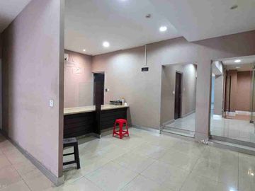 Ruang Usaha Ex Bank Tengah Kota Semarang di Gajah Mada Semarang Tengah