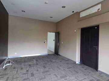 Ruang Usaha Ex Bank Tengah Kota Semarang di Gajah Mada Semarang Tengah