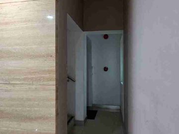 Ruang Usaha Ex Bank Tengah Kota Semarang di Gajah Mada Semarang Tengah