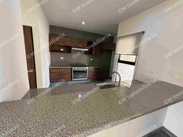Casa AMPLIA en RENTA en Pozos ( sotavento ) semi nueva