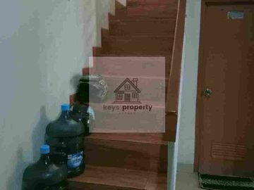 Dijual Rumah Second 2 Lt cibiru