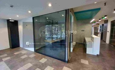 🔥 Rare Ground Floor Space Near Greenbelt – Wide Frontage, High Foot Traffic