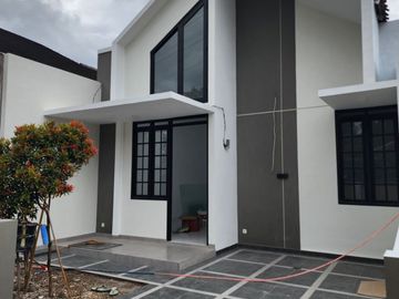 Sewa Rumah BARU Arcamanik dkt Antapani Puridago Siap Huni | SW012