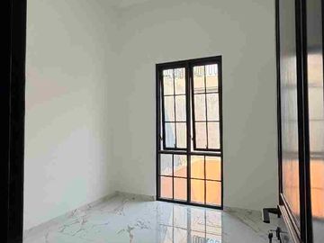 Dijual rumah bangunan baru araya malang