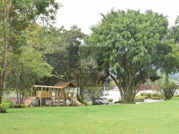 Venta de Departamento Dúplex de 2 Dormitorios, Sector Auquichico Cumbayá, Ecuador