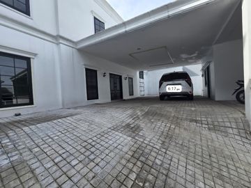 Dijual Rumah Mewah 2 Lantai Siap Huni di Komplek Gegerkalong Permai