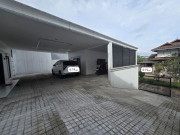 Dijual Rumah Mewah 2 Lantai Siap Huni di Komplek Gegerkalong Permai