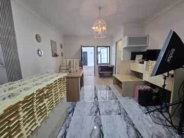 Dijual Rumah Mewah 2 Lantai Siap Huni di Komplek Gegerkalong Permai