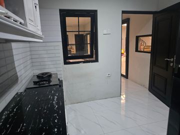 Dijual Rumah Mewah 2 Lantai Siap Huni di Komplek Gegerkalong Permai