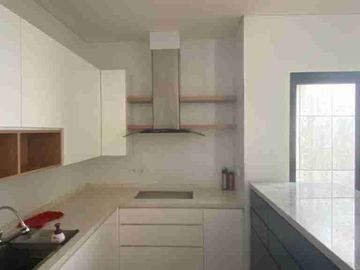 Rumah di Premiere Savana Vida Bekasi, Bantar Gebang, Siap Huni