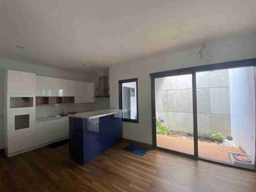Rumah di Premiere Savana Vida Bekasi, Bantar Gebang, Siap Huni