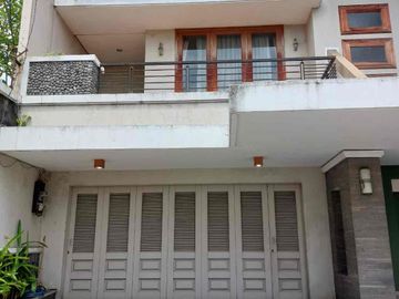 dijual rumah mewah di solo