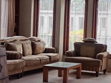 dijual rumah mewah di solo