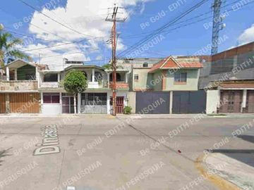 Casa en venta, Adjudicada, Real Providencia, León Guanajuato, México.