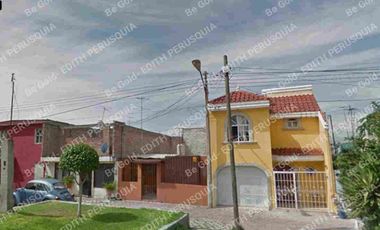 Casa en venta, Recuperación de hipoteca, Tres Guerras, Celaya Guanajuato, México.