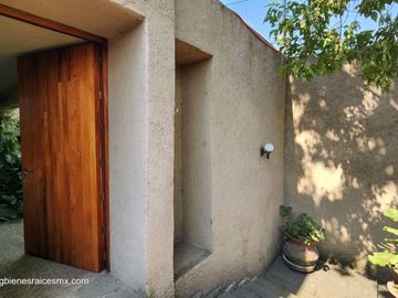 Casa en renta con amplio jardín | San Miguel Xicalco, Tlalpan | 1.100 m² de terreno