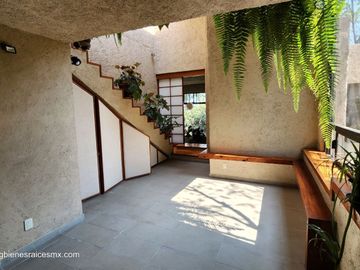 Casa en renta con amplio jardín | San Miguel Xicalco, Tlalpan | 1.100 m² de terreno
