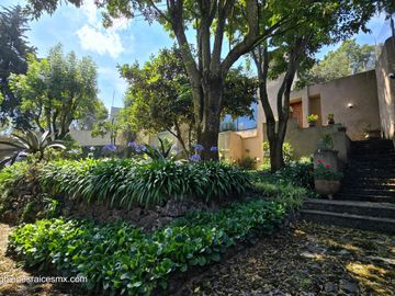 Casa en renta con amplio jardín | San Miguel Xicalco, Tlalpan | 1.100 m² de terreno